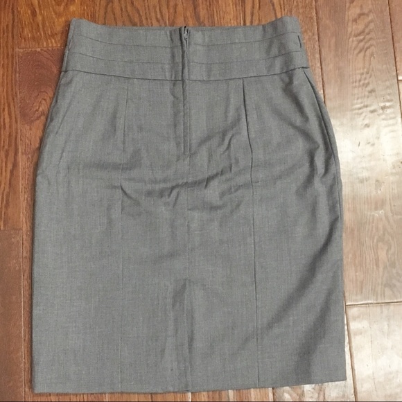 H&M Gray pencil skirt - Picture 2 of 5